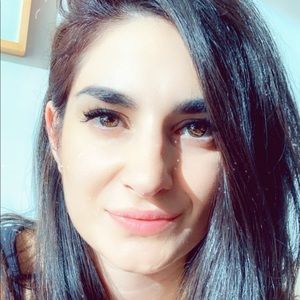 Meet your Posher, Christiane